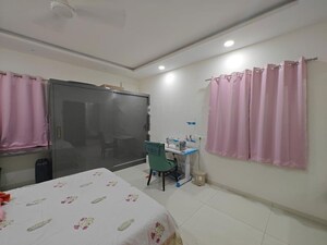 Team Area in 3 BHK Apartment at Rajapushpa Eterna, Nanakramguda – for Rent