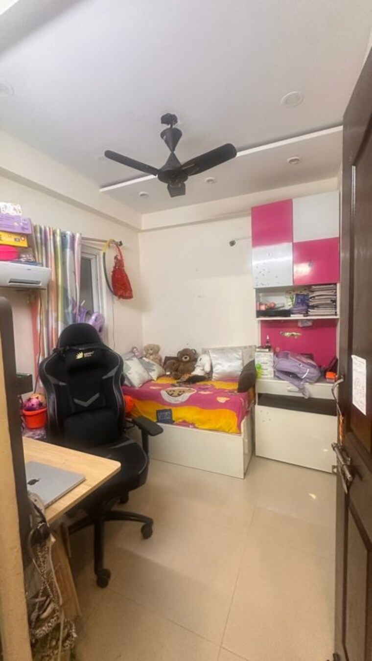 Room, raj nagar extension 2.5 Bedroom 1280 Sq.Ft. Apartment In Raj Nagar Extension Ghaziabad 10536056