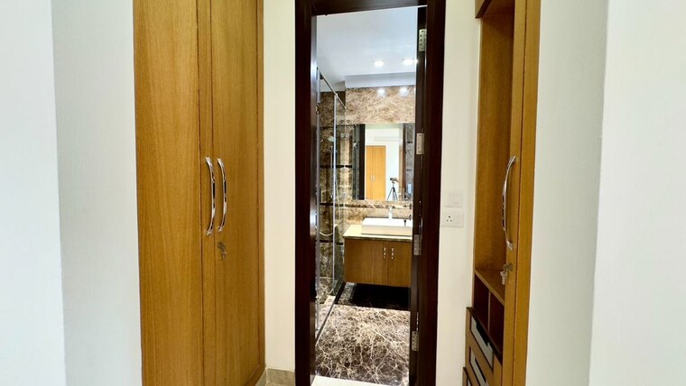 undefined, hauz khas enclave 4 Bedroom 300 Sq.Yd. Builder Floor In Hauz Khas Enclave Delhi 10536109