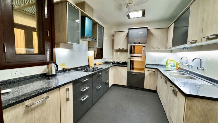 Kitchen, hauz khas enclave 4 Bedroom 300 Sq.Yd. Builder Floor In Hauz Khas Enclave Delhi 10536109