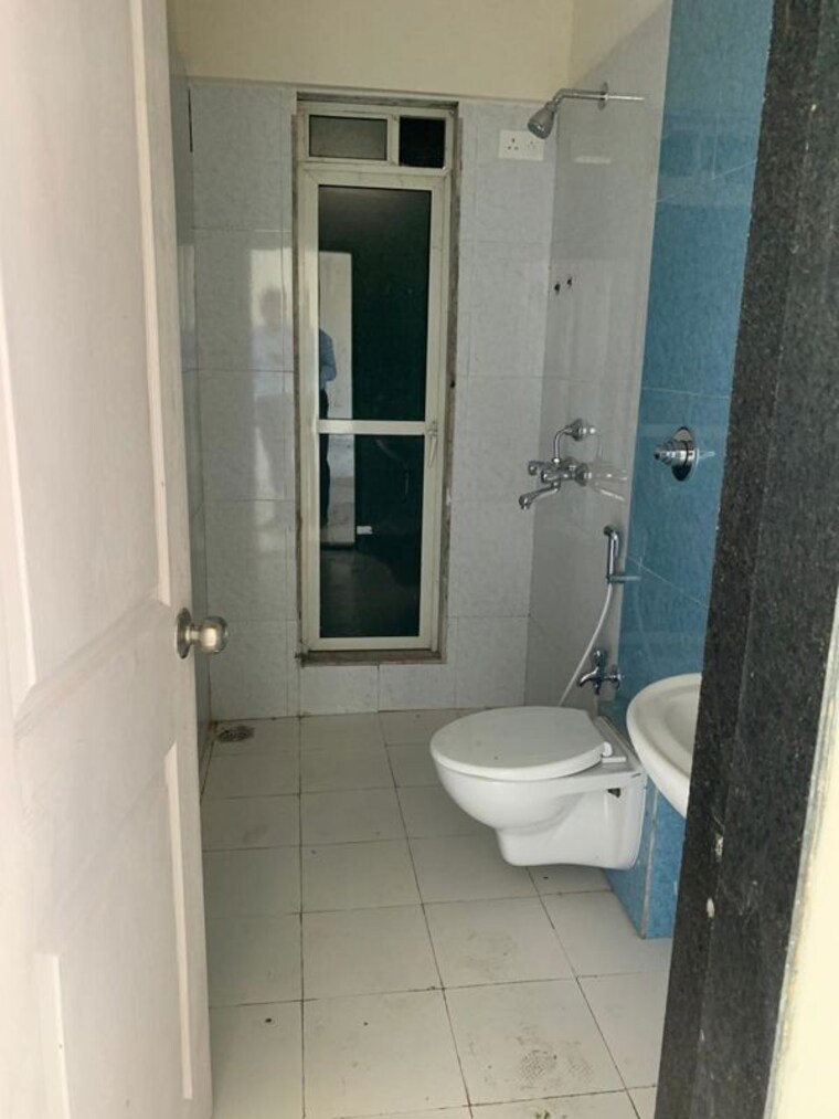 Bathroom, silver-serene-goregaon 4 Bedroom 1160 Sq.Ft. Apartment In Goregaon West Mumbai 10536115
