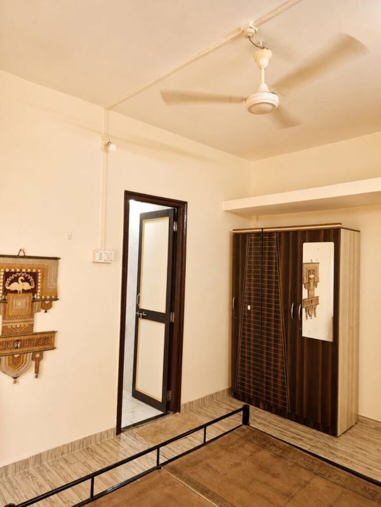 Room, niranjan-complex 2 Bedroom 1000 Sq.Ft. Apartment In Pashan Pune 10536117