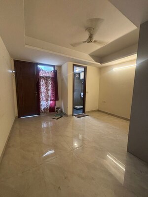 1 BHK Builder Floor For Rent in Paryavaran Complex