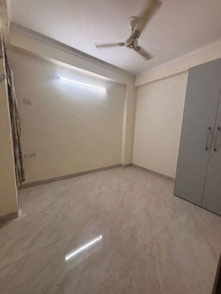 Room, paryavaran complex 1 Bedroom 450 Sq.Ft. Builder Floor In Paryavaran Complex Delhi 10536110