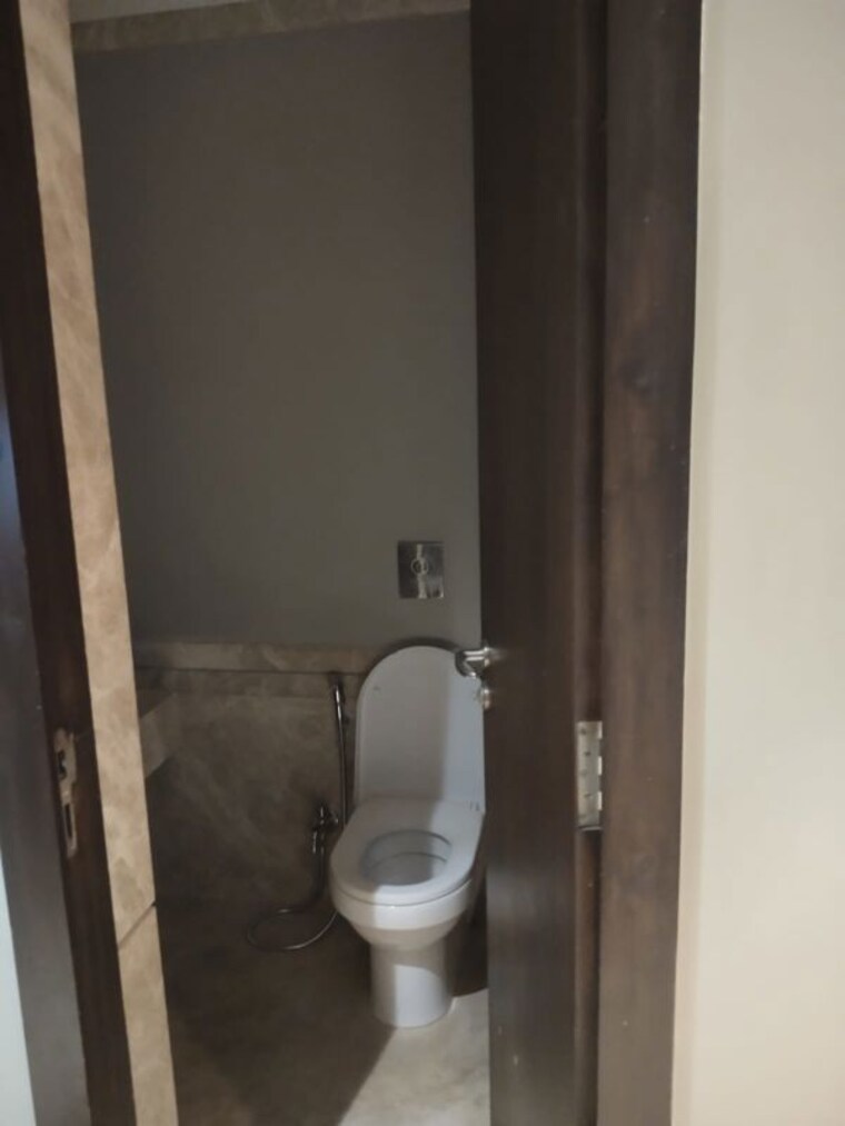 Bathroom, lunkad-sky-belvedere 5 Bedroom 5800 Sq.Ft. Apartment In Viman Nagar Pune 10531424