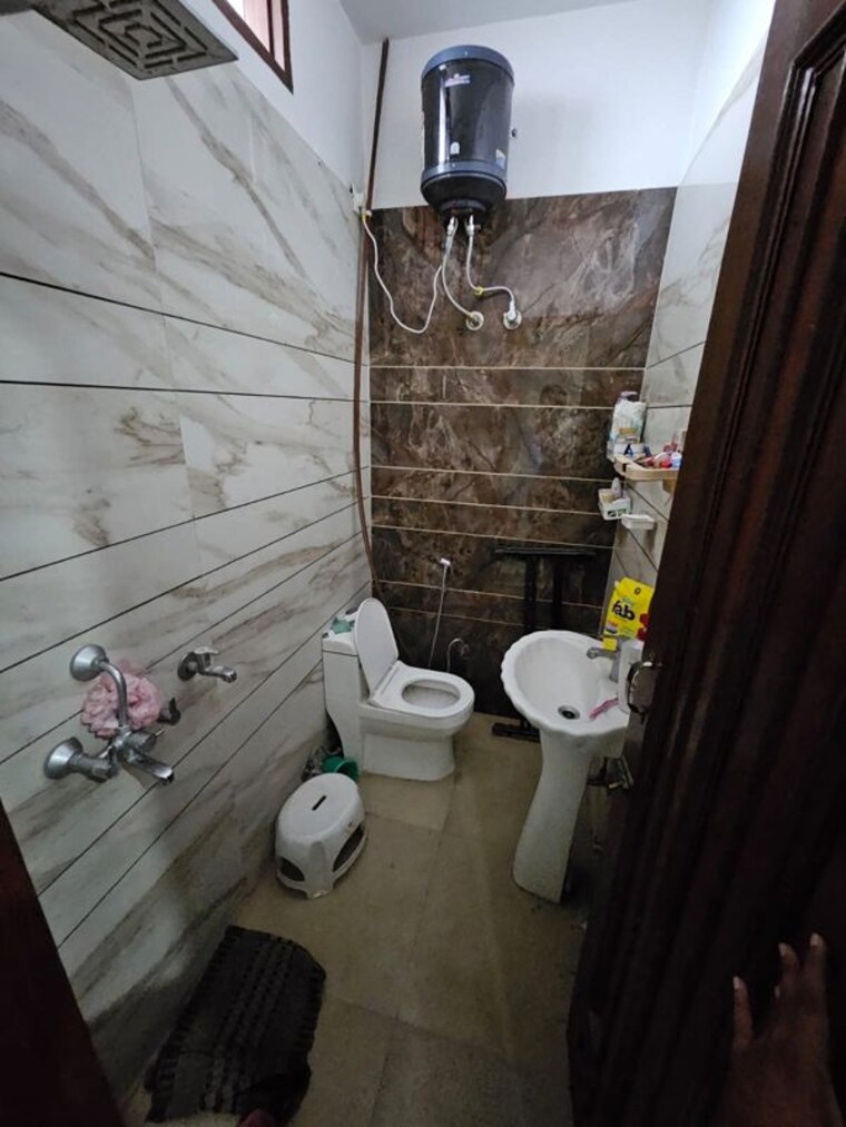 Bathroom, aerocity 2 Bedroom 1150 Sq.Ft. Builder Floor In Aerocity Mohali 10536133