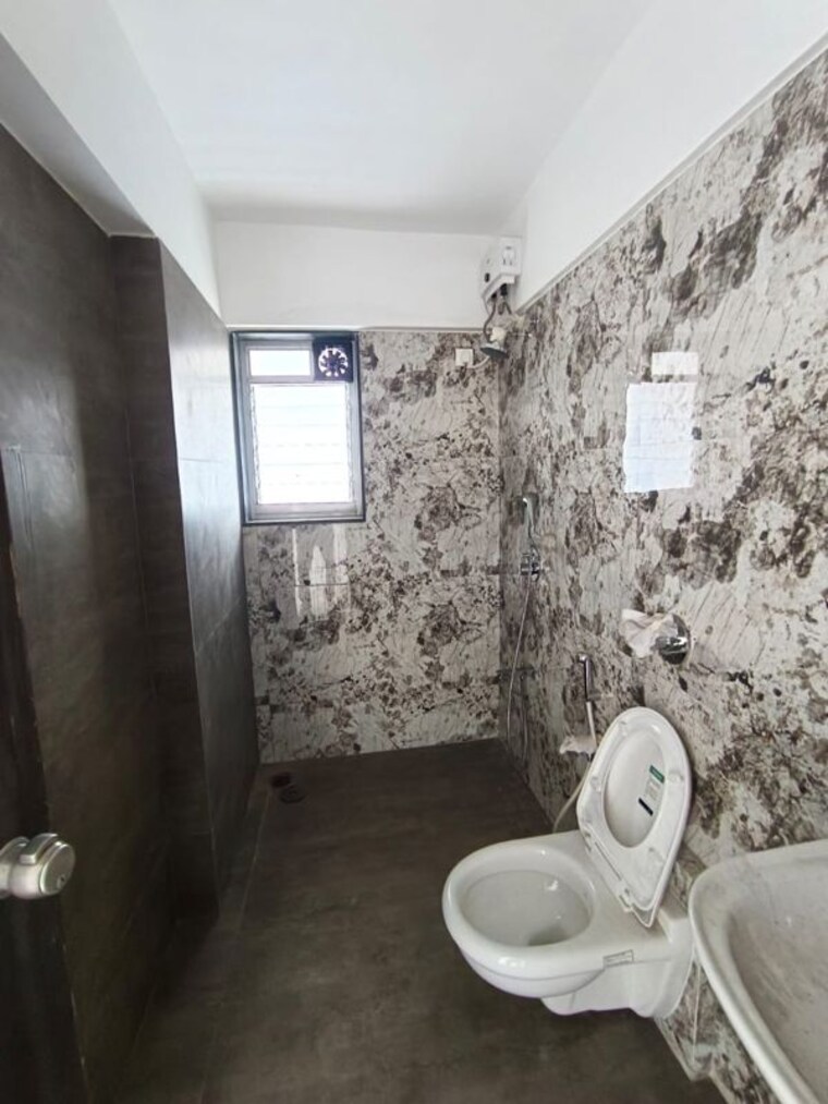 Bathroom, charisma-samara 2 Bedroom 750 Sq.Ft. Apartment In Chembur Mumbai 10536168
