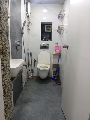 Bathroom in 1 BHK Builder Floor at Kalbadevi – for Rent
