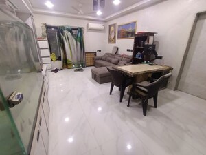Team Area in 1 BHK Builder Floor at Kalbadevi – for Rent