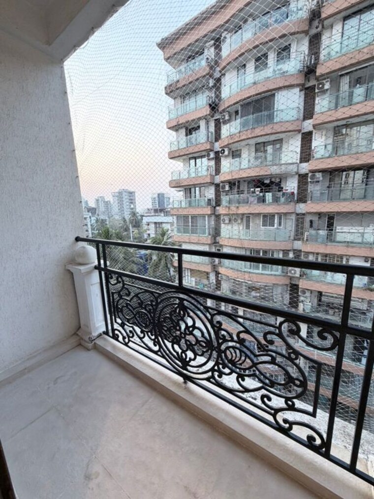 Balcony, odina-apartments 4 Bedroom 3000 Sq.Ft. Apartment In Santacruz West Mumbai 10536179