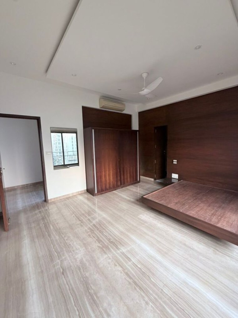 Room, odina-apartments 4 Bedroom 3000 Sq.Ft. Apartment In Santacruz West Mumbai 10536179