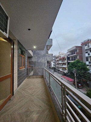 Balcony in 2 BHK Builder Floor at Sector 46 – for Rent