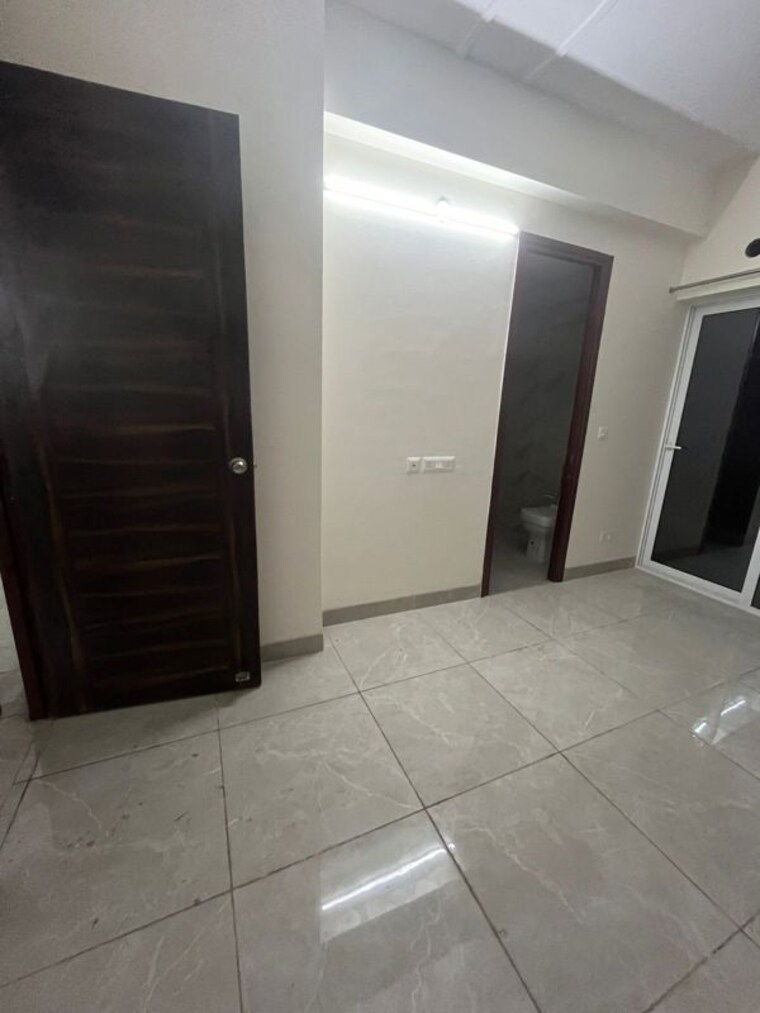 Room, ska-metro-ville 3 Bedroom 1285 Sq.Ft. Apartment In Eta Ii Greater Noida Greater Noida 10536202