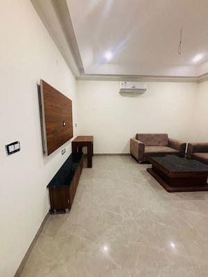 Kitchen in 1 BHK Builder Floor at Sector 39 – for Rent