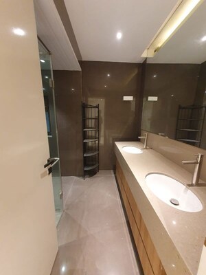 Bathroom in 4 BHK Apartment at Pali Hill – for Rent