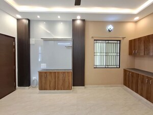 Room in 6+ BHK Independent House at Kothanur – for Sale