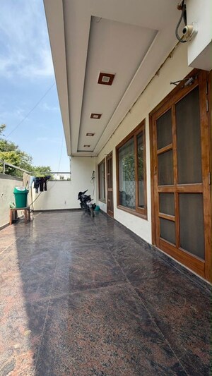  Pg – Exterior View View at Ansal Golf Links 1 - for Rent