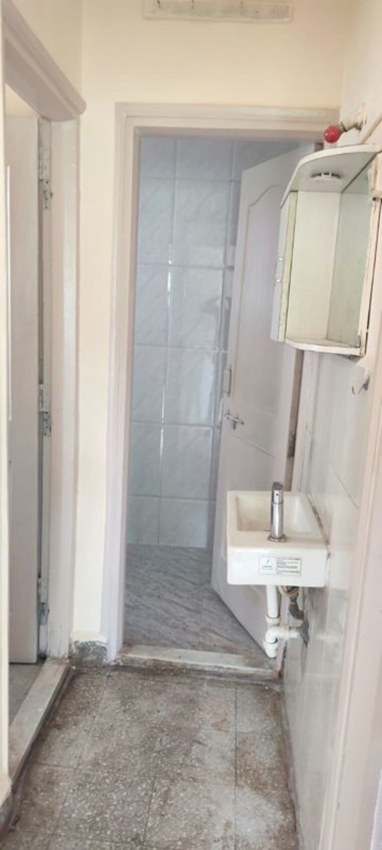 Bathroom, sakal-nagar-chs 2 Bedroom 850 Sq.Ft. Apartment In Aundh Pune 10536252