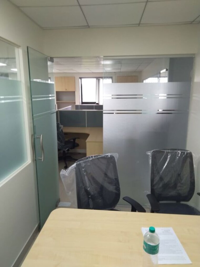 Team Area, l-square Commercial Office Space 2300 Sq.Ft. In Aundh Pune 10536247