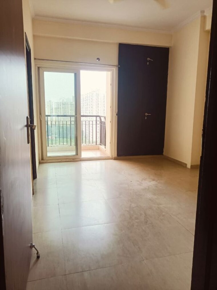 Room, apex-athena 3 Bedroom 1900 Sq.Ft. Apartment In Sector 75 Noida 10536293