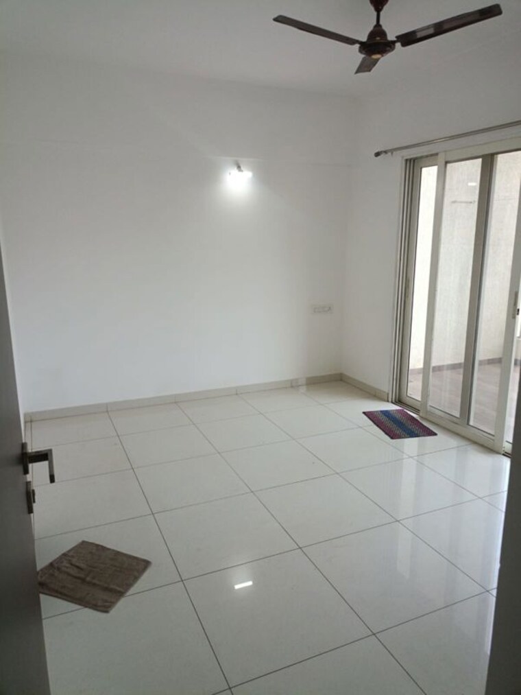 Bathroom, kolte-patil-western-avenue 2 Bedroom 800 Sq.Ft. Apartment In Wakad Pune 10536321
