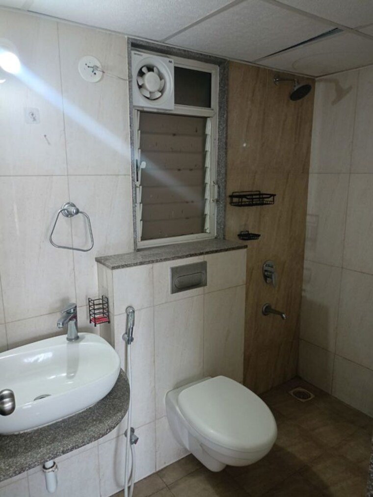 Bathroom, kolte-patil-western-avenue 2 Bedroom 800 Sq.Ft. Apartment In Wakad Pune 10536321