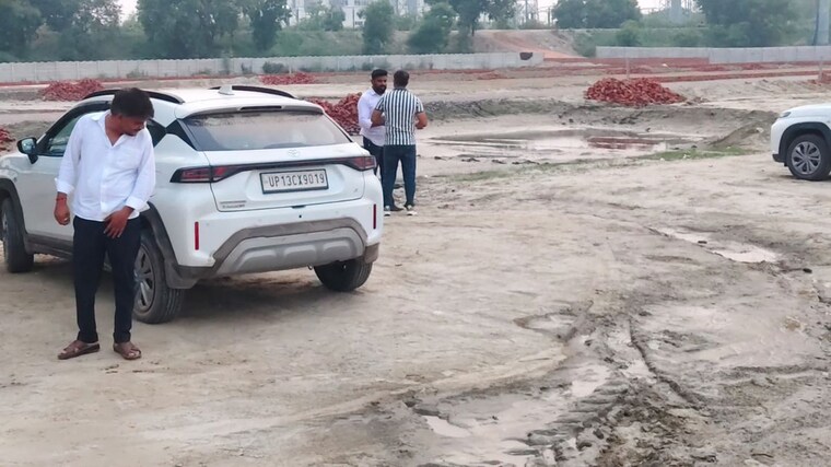 undefined, sector 148  100 Sq.Yd. Plot In Sector 148 Noida 10536315