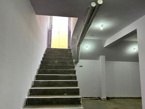  Warehouse For Rent in Ansal Florence Abode, Sector 74