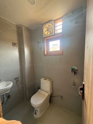 Bathroom in 1 BHK Builder Floor at Saket – for Rent