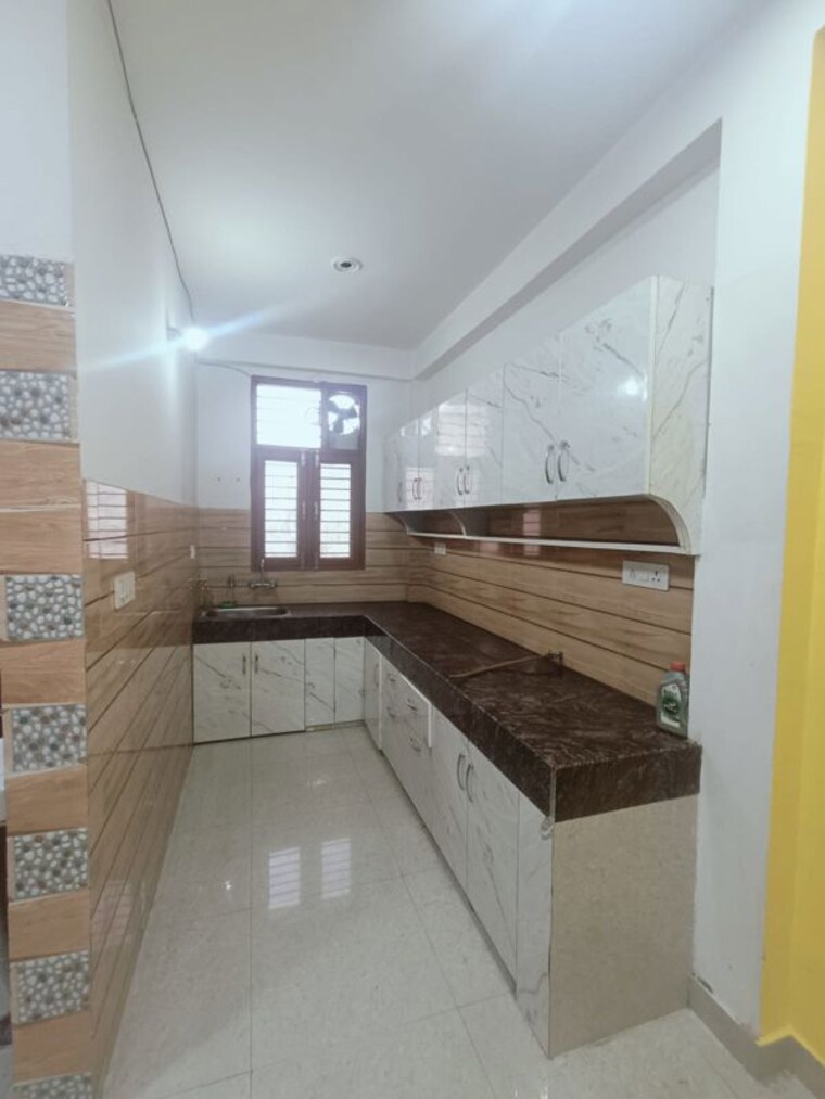 Kitchen, balaji-apartments-palam-vihar 2 Bedroom 700 Sq.Ft. Builder Floor In Palam Vihar Extension Gurgaon 10536362