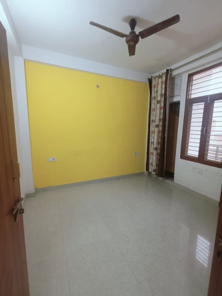 Room, balaji-apartments-palam-vihar 2 Bedroom 700 Sq.Ft. Builder Floor In Palam Vihar Extension Gurgaon 10536362