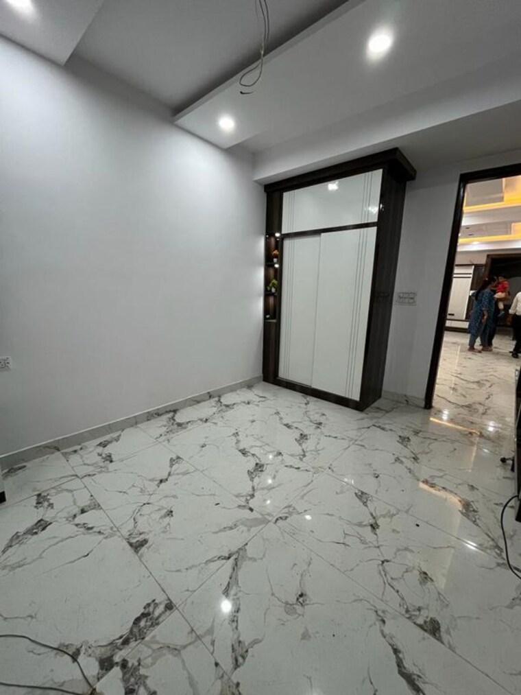 Room, trinity-grand 2 Bedroom 1050 Sq.Ft. Builder Floor In Bisrakh Jalalpur Greater Noida 10536364