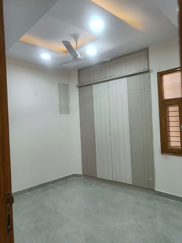 Room, trinity-grand 2 Bedroom 1050 Sq.Ft. Builder Floor In Bisrakh Jalalpur Greater Noida 10536364