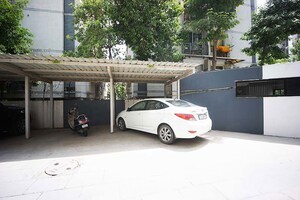 Parking in 3 BHK Apartment at Motera – for Sale