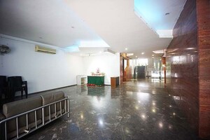 Parking in 3 BHK Apartment at Motera – for Sale