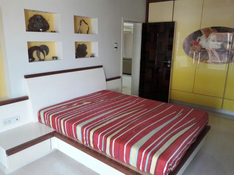 Bedroom, vijay-golden-peak 3 Bedroom 2400 Sq.Ft. Apartment In Khar West Mumbai 10536377