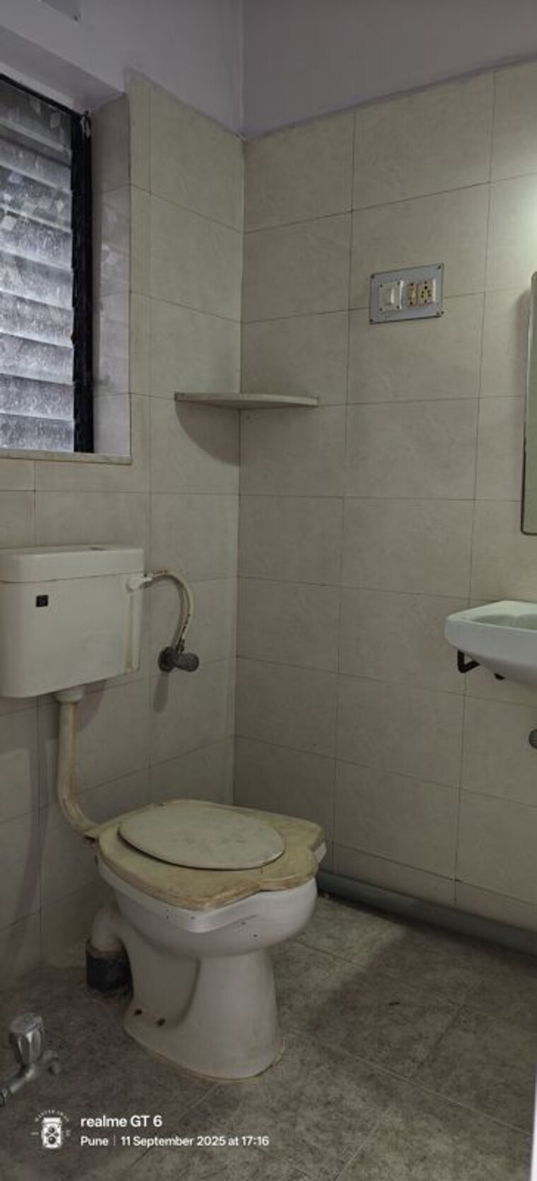 Bathroom, goel-ganga-carnation 3 Bedroom 1650 Sq.Ft. Apartment In Koregaon Park Pune 10536391