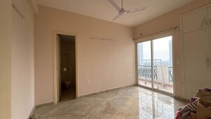 Room in 3 BHK Apartment at Antriksh Golf View, Sector 78 – for Rent