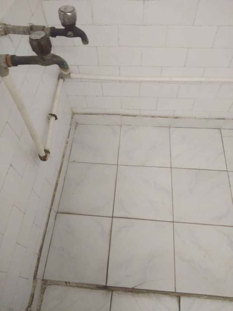 Bathroom, rwa-apartments-sector-29 1 RK 550 Sq.Ft. Apartment In Sector 29 Noida 10536399