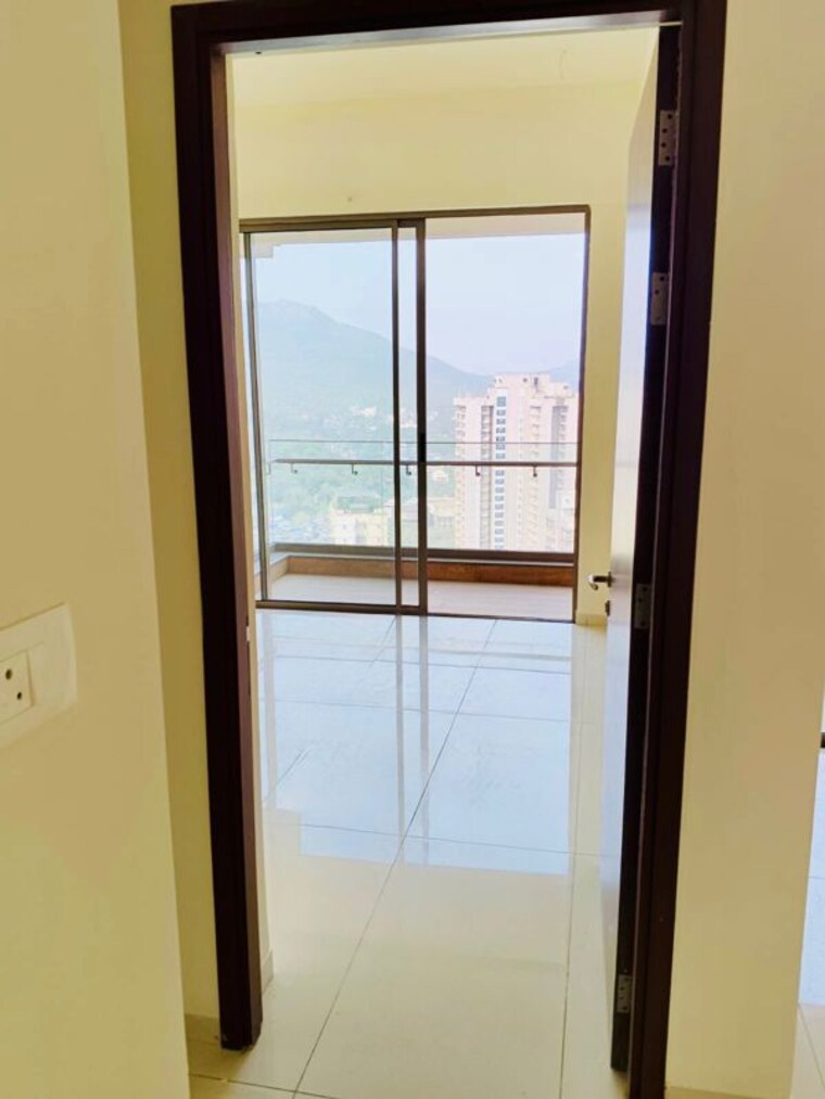 Room, hiranandani-regent-hill 1 Bedroom 378 Sq.Ft. Apartment In Powai Mumbai 10536142
