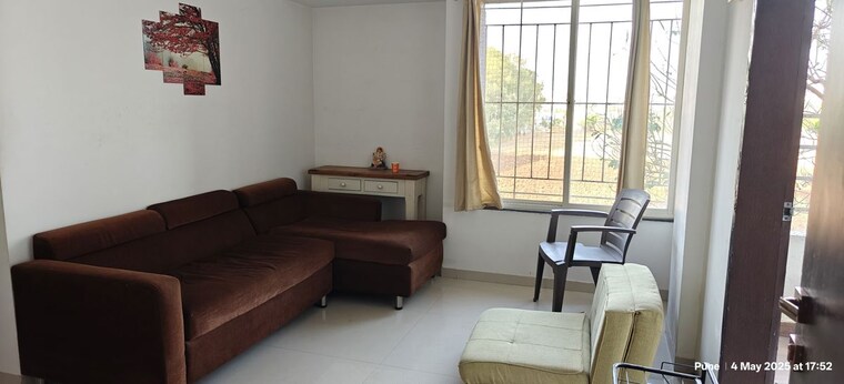 Living Room, ramesh-hermes-heritage-phase-2 1 Bedroom 650 Sq.Ft. Apartment In Shastrinagar Pune 10536412
