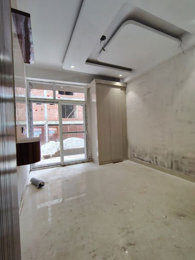 Room, trinity-grand 3 Bedroom 1400 Sq.Ft. Builder Floor In Bisrakh Jalalpur Greater Noida 10536413