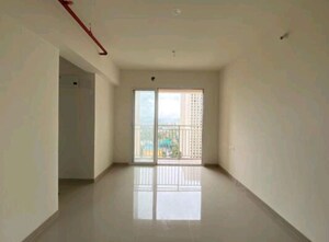 Room in 2 BHK Apartment at Puranik Grand Central, Vartak Nagar – for Rent