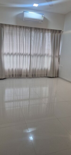 Bathroom in 5 BHK Apartment at Kalpataru Magnus, Bandra East – for Rent