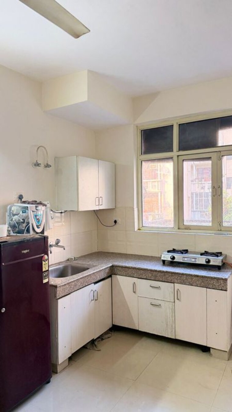 Kitchen, vip road 1 Bedroom 456 Sq.Ft. Apartment In Vip Road Zirakpur 10536445