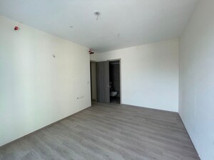 Room in 2 BHK Apartment at Union Park, Chembur – for Rent