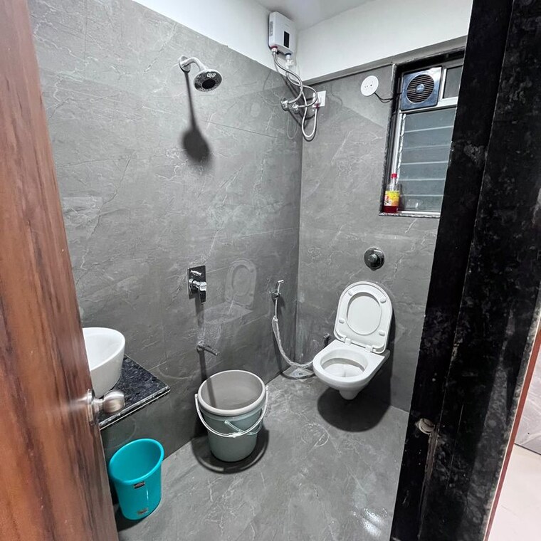 Bathroom, deraiya-classico 1 Bedroom 400 Sq.Ft. Apartment In Kurla East Mumbai 10536465