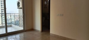 Room in 2.5 BHK Apartment at Gaur Sportswood, Sector 79 – for Rent