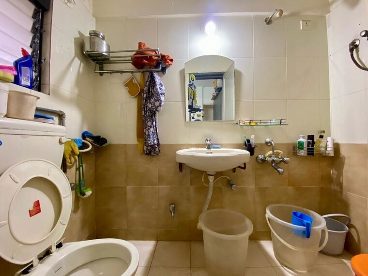 Bathroom, welworth-celina 3 Bedroom 1300 Sq.Ft. Apartment In Baner Pune 10536481