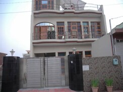 1 BHK + Extra Room,Store Room Independent House For Rent in Sector 7